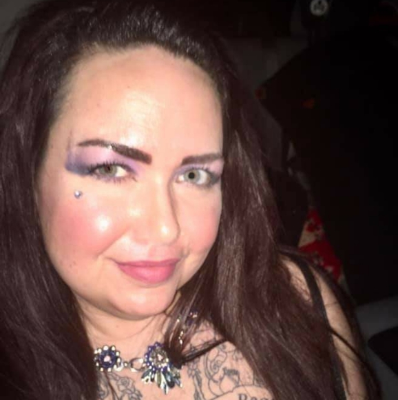 Meet your Posher, Jenny - Picture 4 of 4